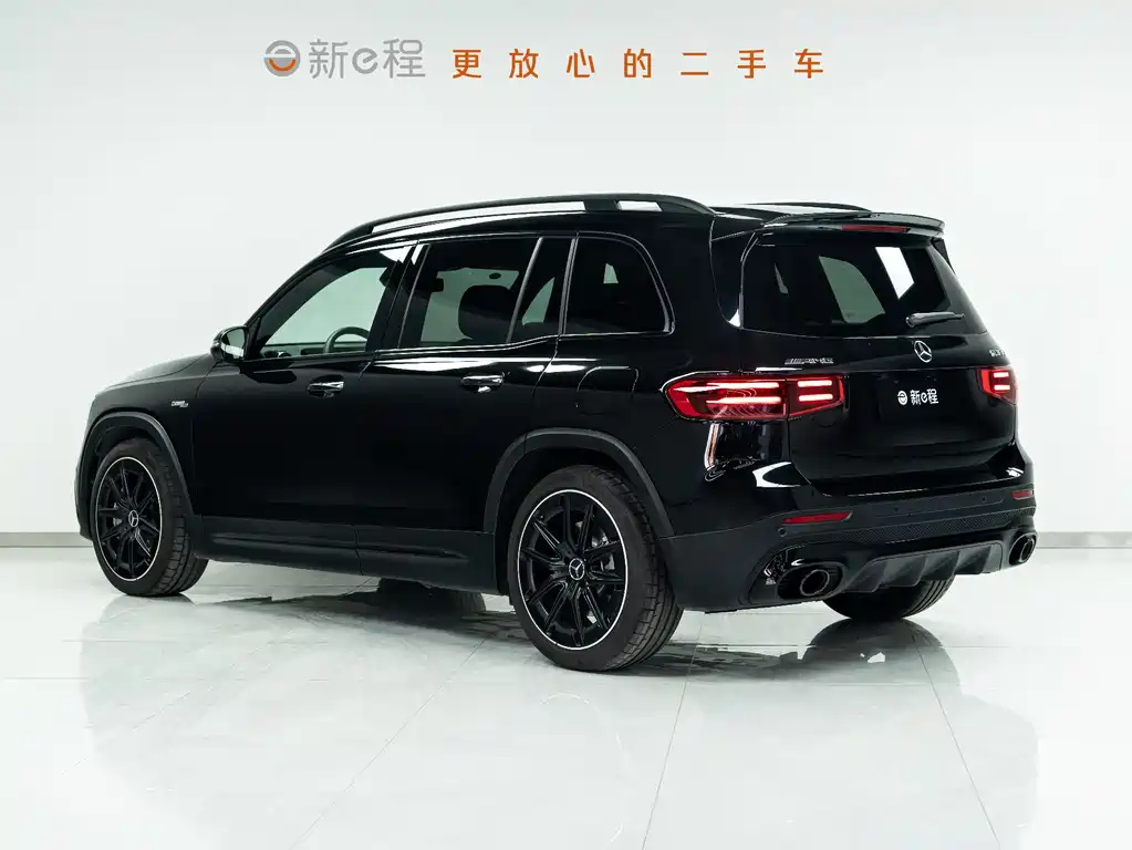 MERCEDES-BENZ GLB AMG