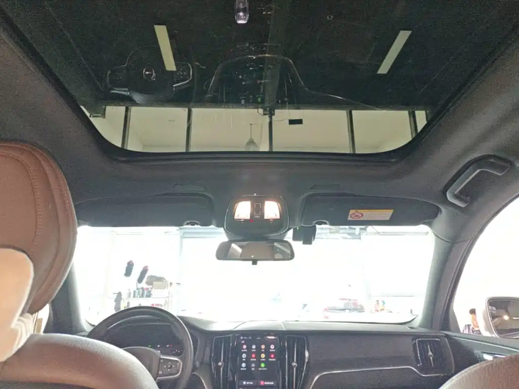 Volvo XC60 — миниатюра 18