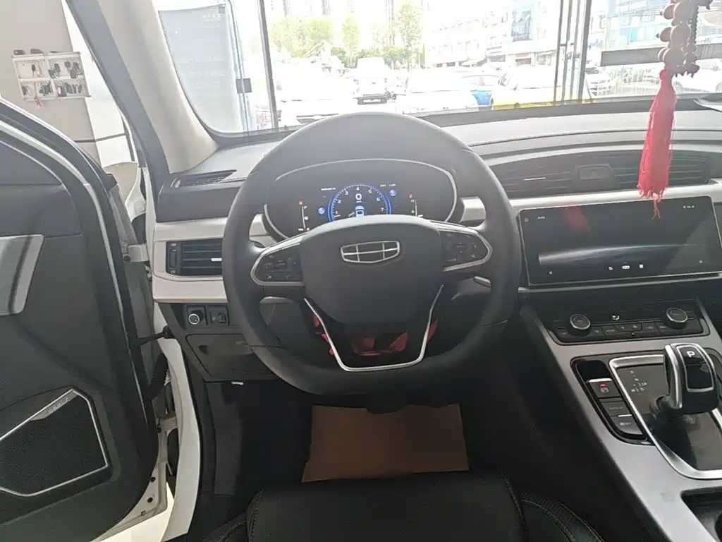 Geely Boyue — миниатюра 11