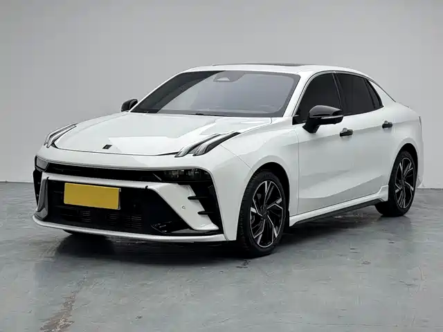 2025 Lynk & Co 03