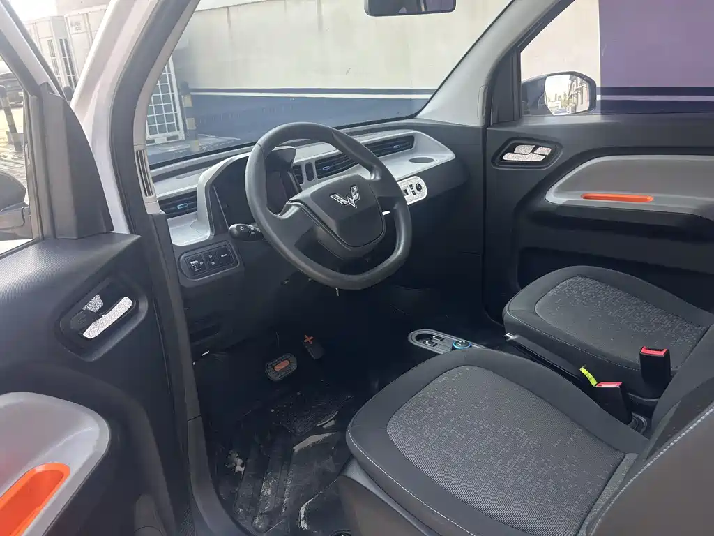 Wuling MINIEV — миниатюра 7