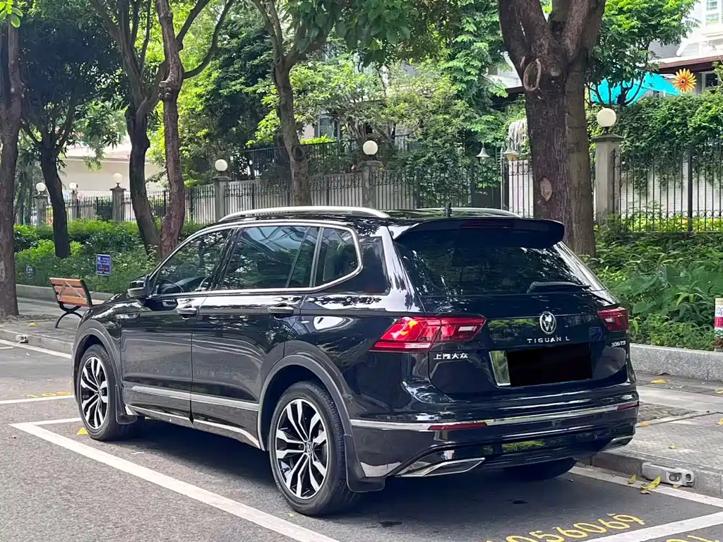 Volkswagen Tiguan L — миниатюра 18