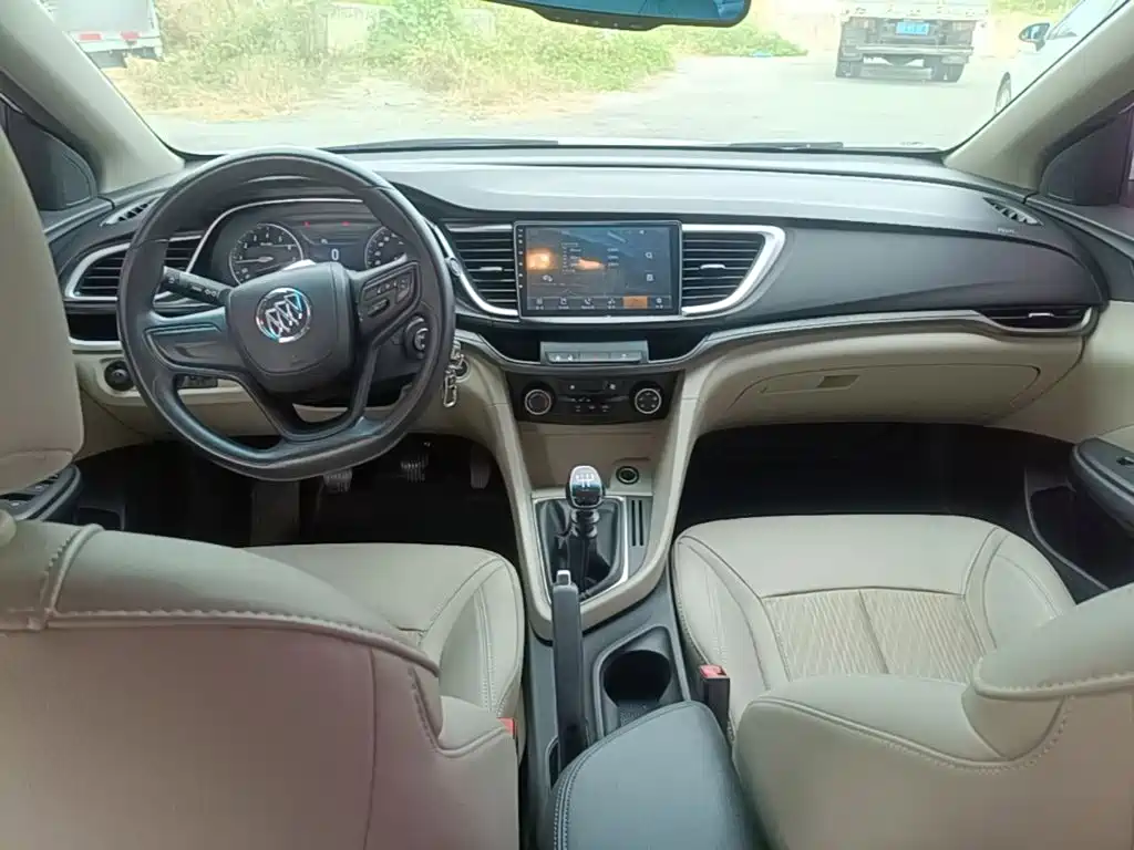 Buick Excelle — миниатюра 10