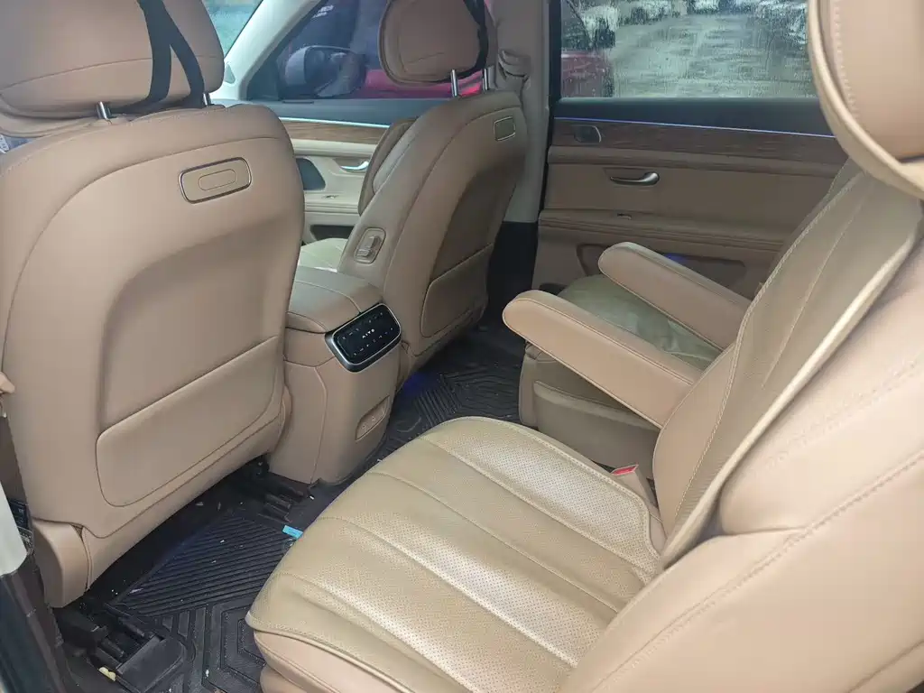 AITO ASK THE WORLD M7