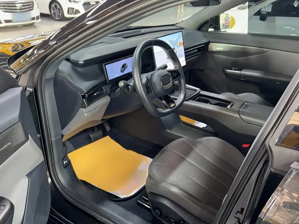 Lynk & Co 07 EM-P — миниатюра 8