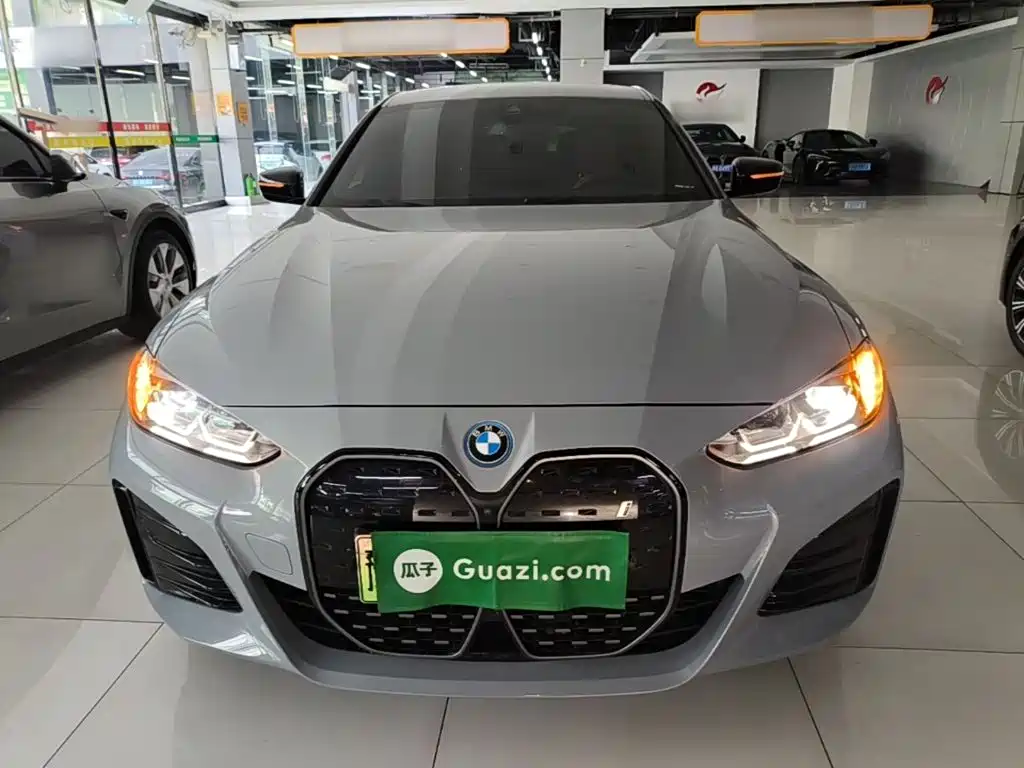 BMW i4 — миниатюра 3