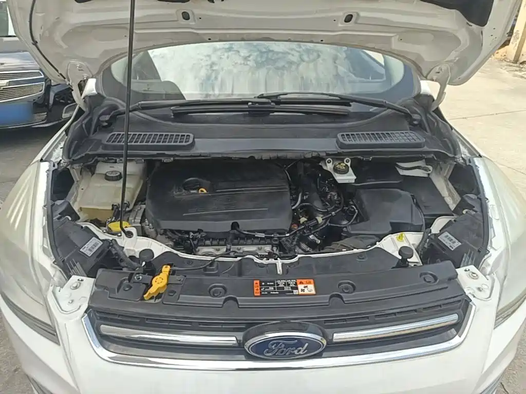 Ford Kuga — миниатюра 20