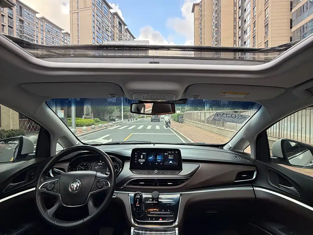 Buick GL8 — миниатюра 13