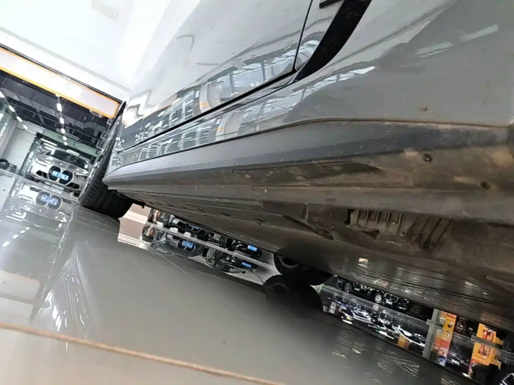 BMW i4 — миниатюра 21