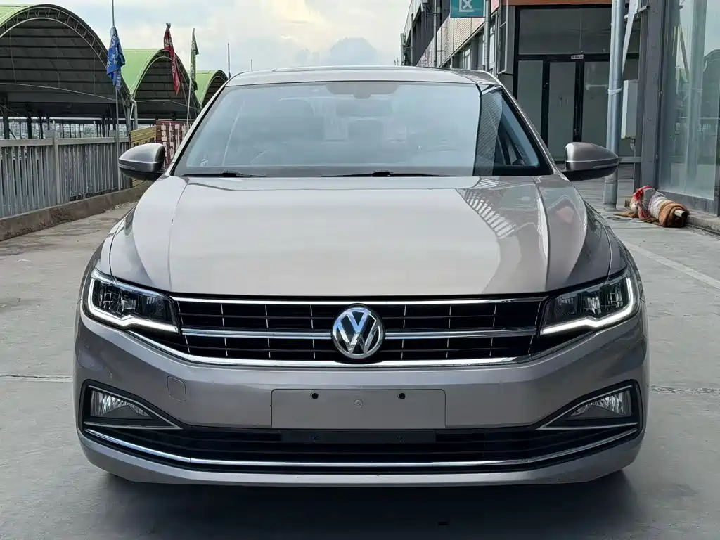 Volkswagen Bora — миниатюра 2