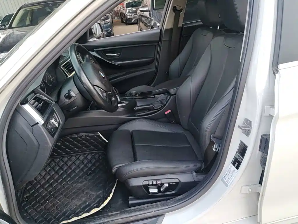 BMW 3 Series — миниатюра 15