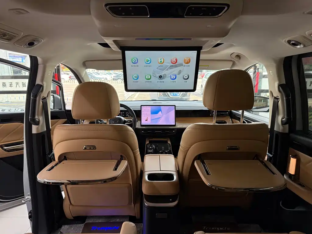 GAC Motor Trumpchi E8 PHEV — миниатюра 9