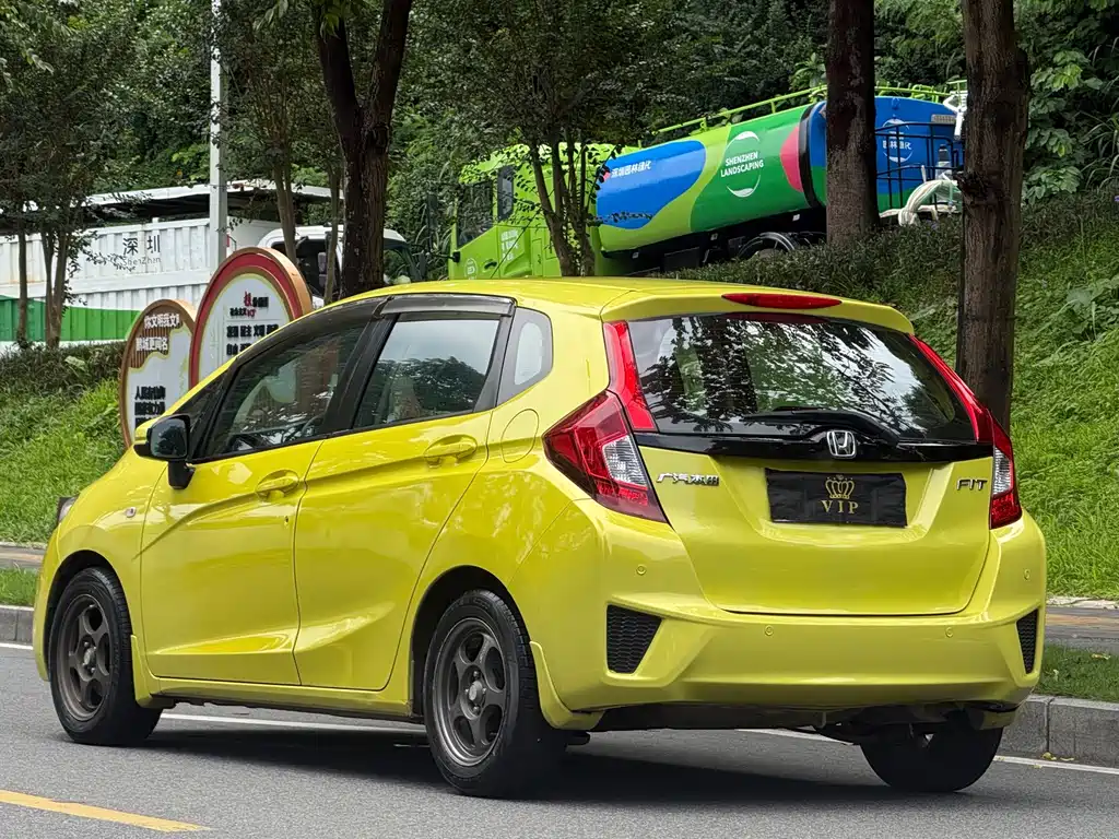 Honda Fit — миниатюра 4