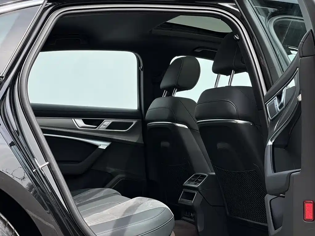 Audi A6L — миниатюра 9