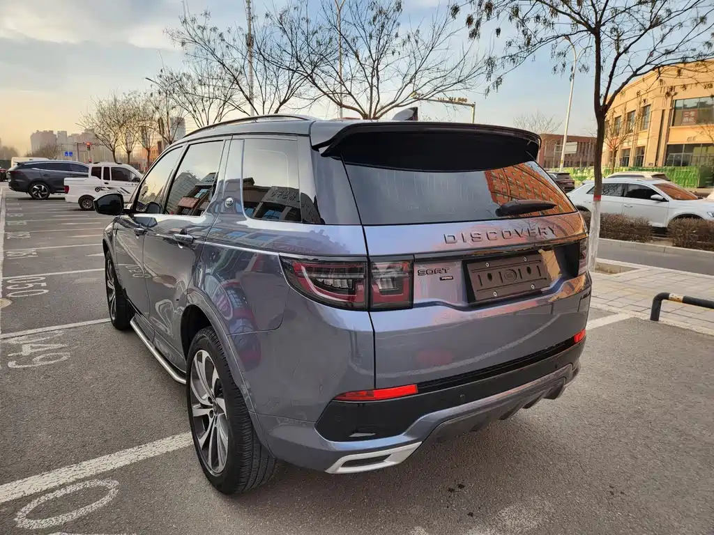 LAND ROVER DISCOVER SPORTS
