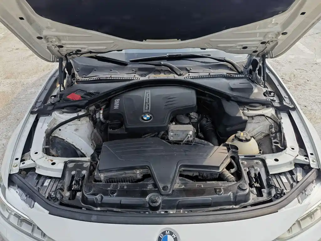 BMW 3 Series — миниатюра 13