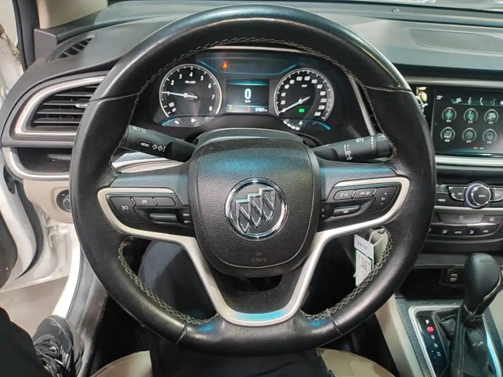 Buick Excelle — миниатюра 11