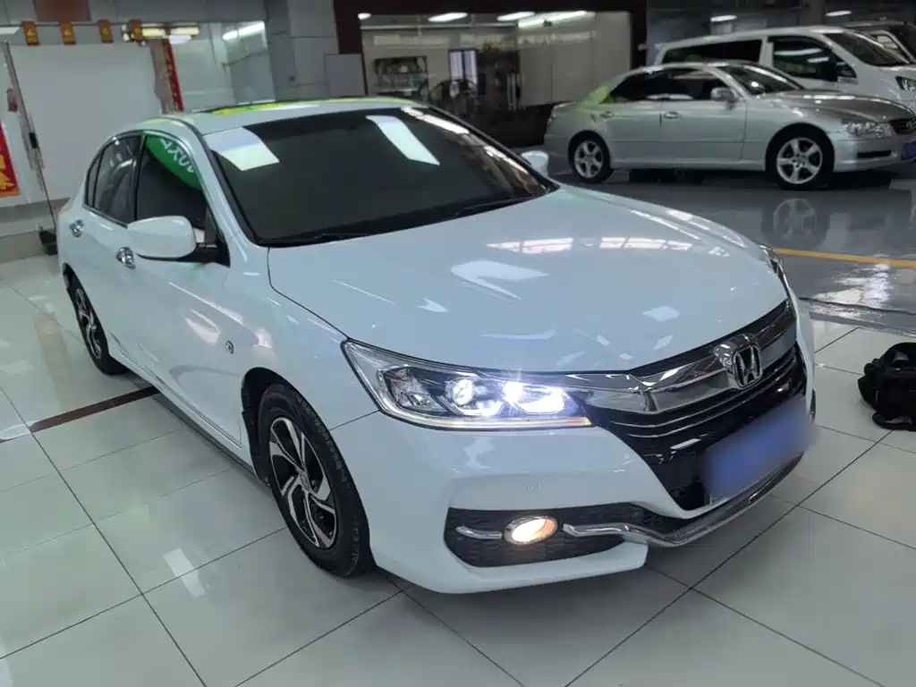 Honda Accord — миниатюра 4