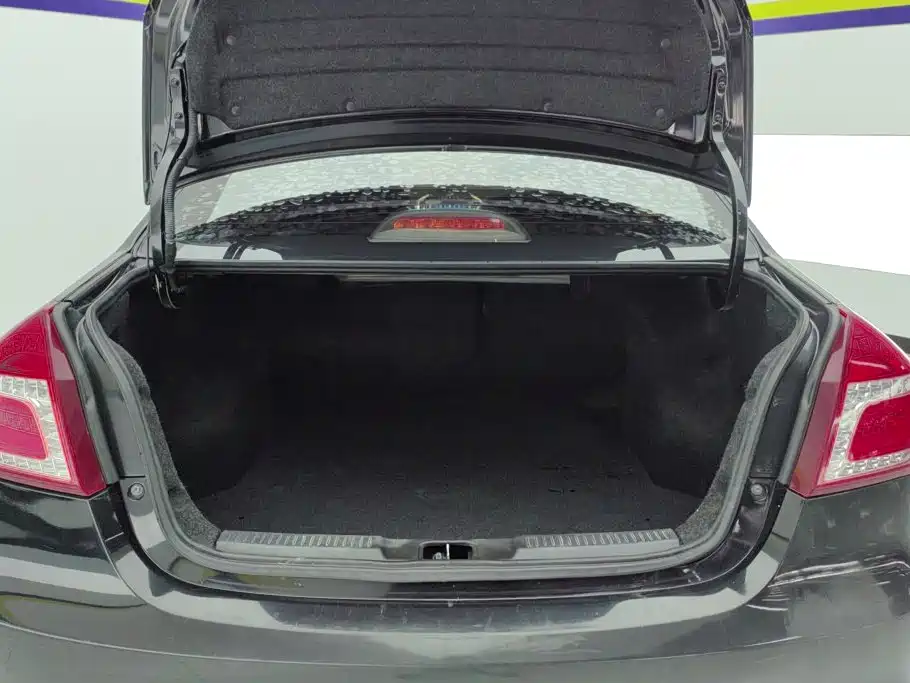 Geely King Kong — миниатюра 4