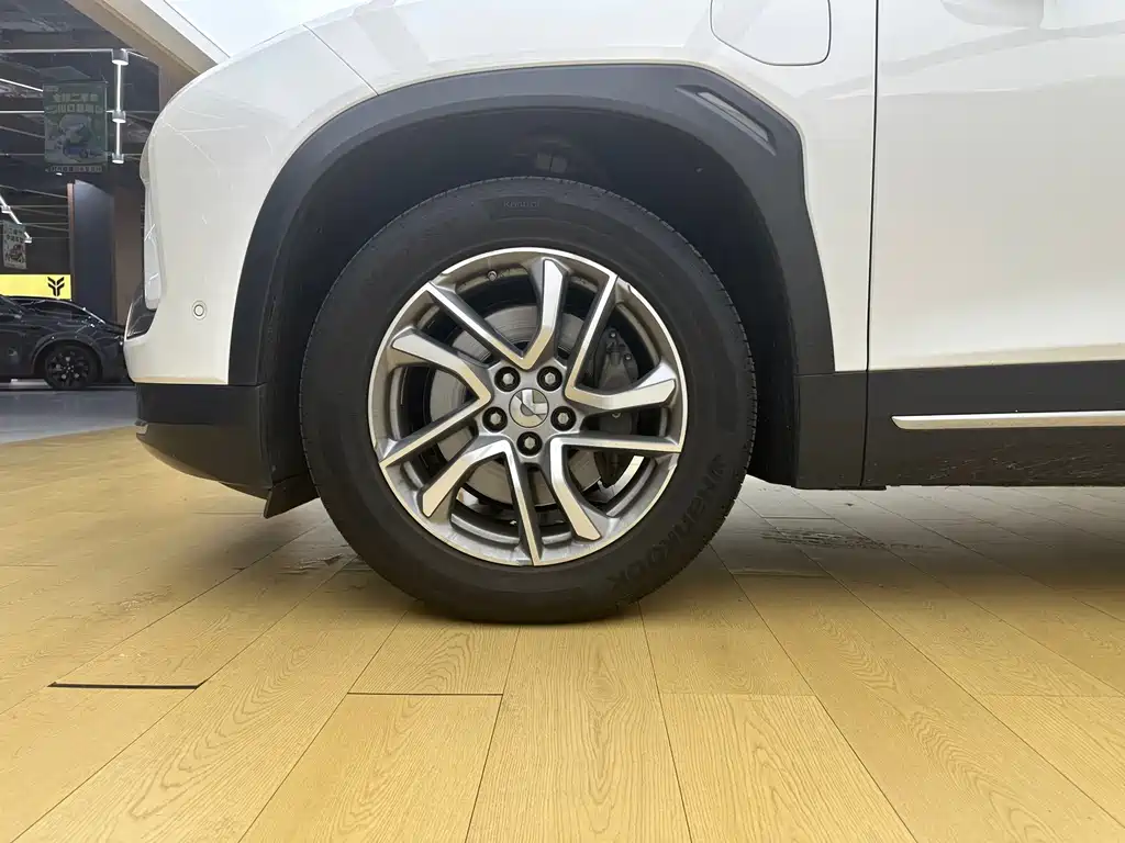 NIO ES6 — миниатюра 4