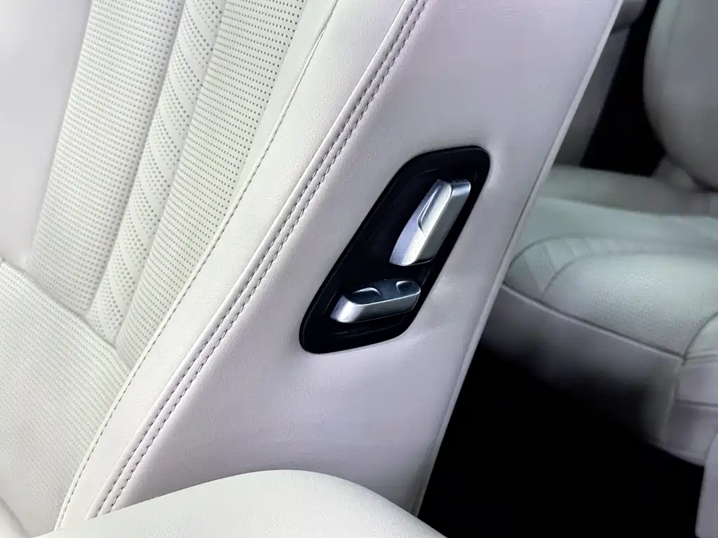 Li Auto Li ONE — миниатюра 13