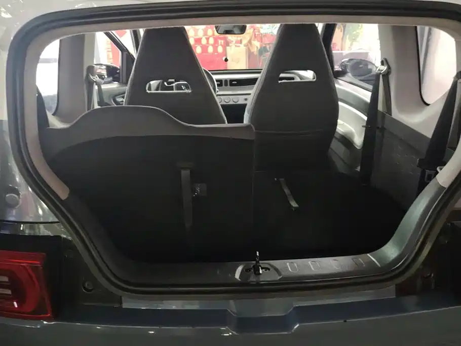 Wuling MINIEV — миниатюра 4