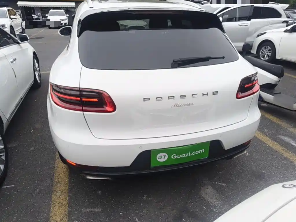 Porsche Macan — миниатюра 6