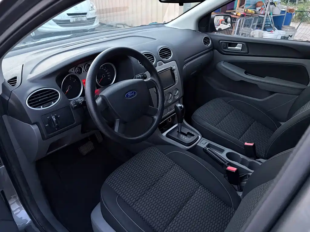 Ford Focus — миниатюра 8