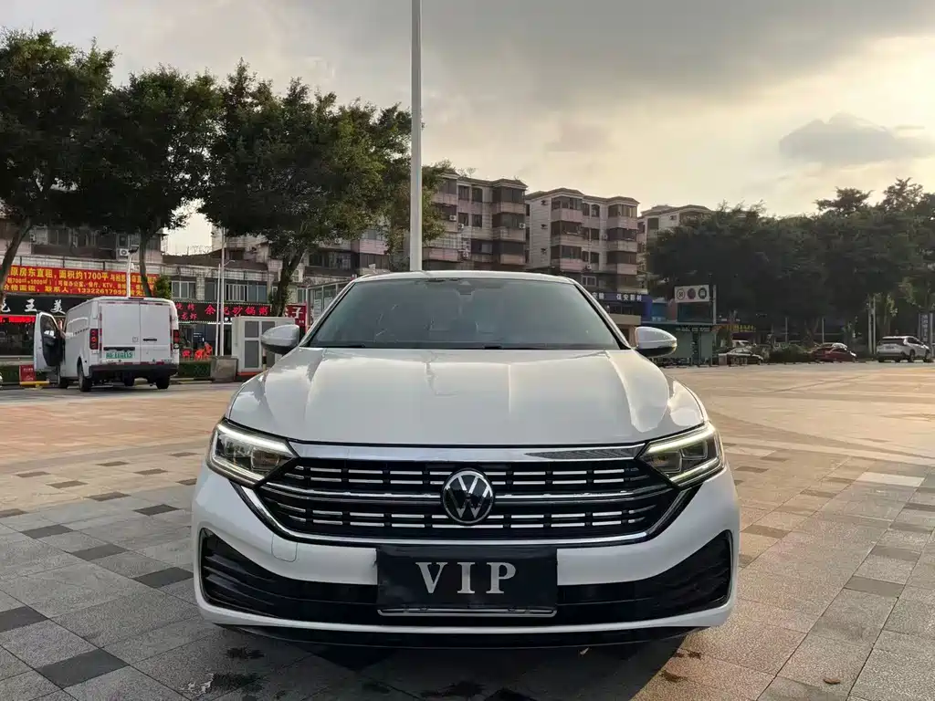 Volkswagen Sagitar — миниатюра 2