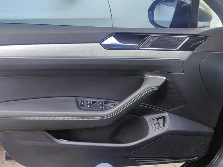 Volkswagen Magotan PHEV — миниатюра 7