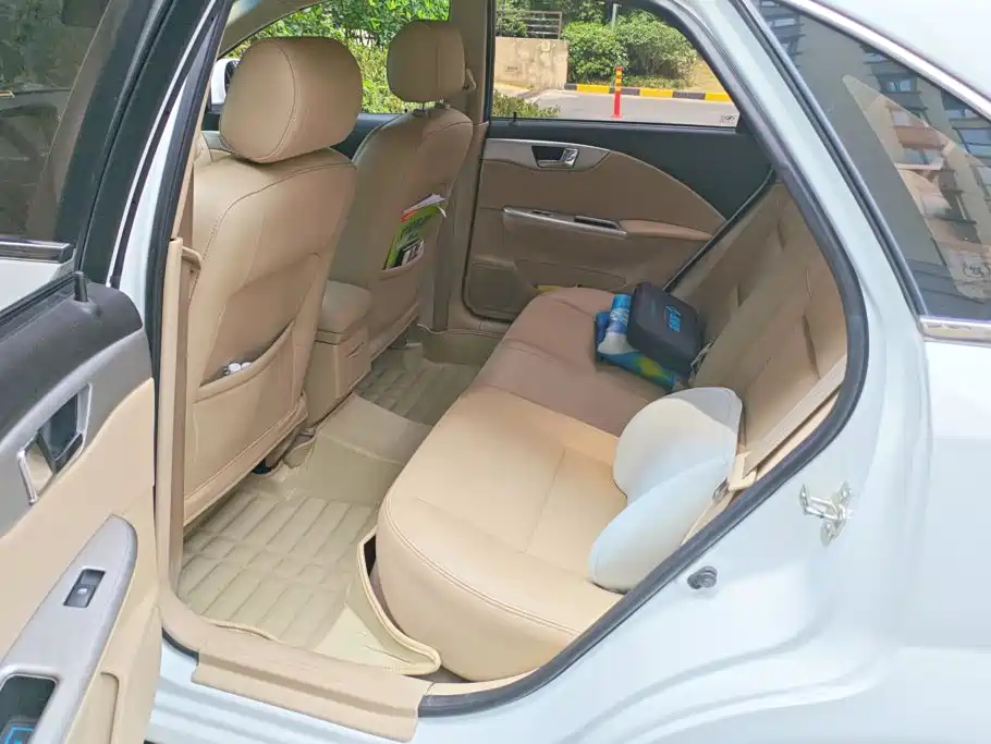 Buick Excelle — миниатюра 11