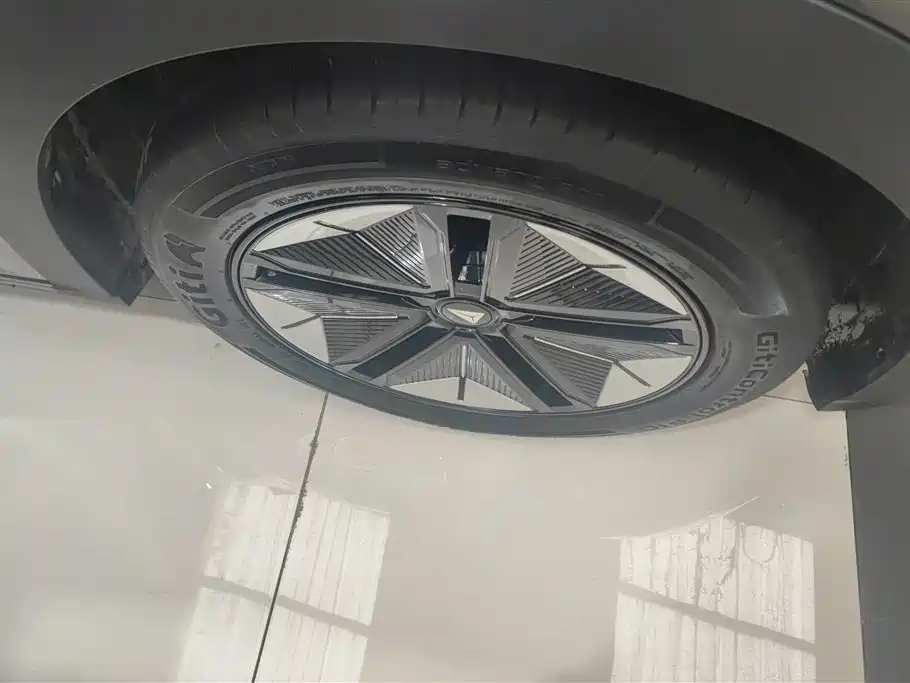 Changan Deepal DARK BLUE S07