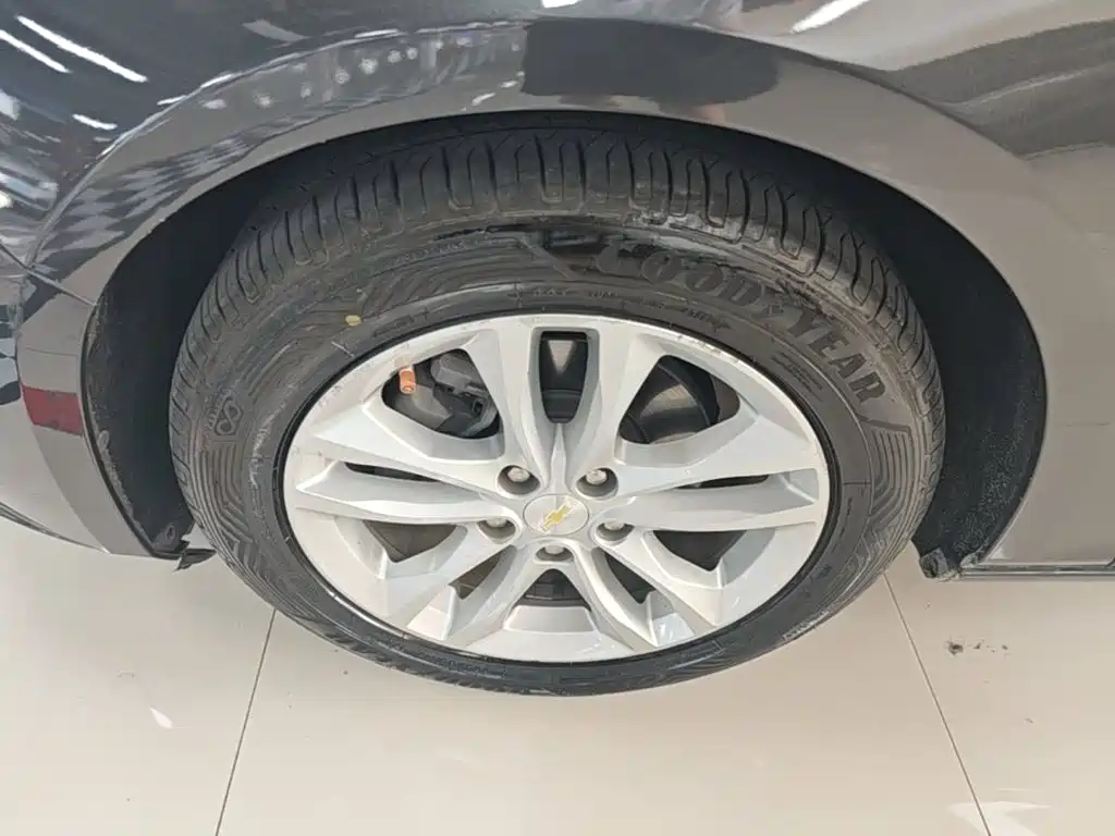 Chevrolet Malibu XL — миниатюра 23