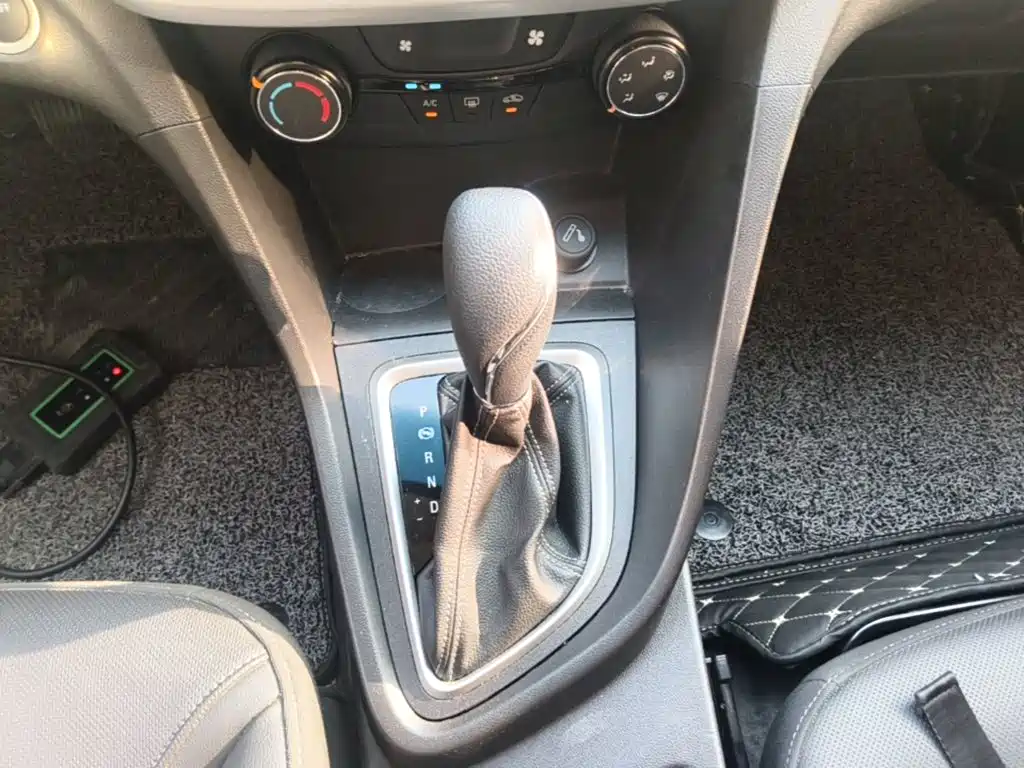 Buick Excelle — миниатюра 14