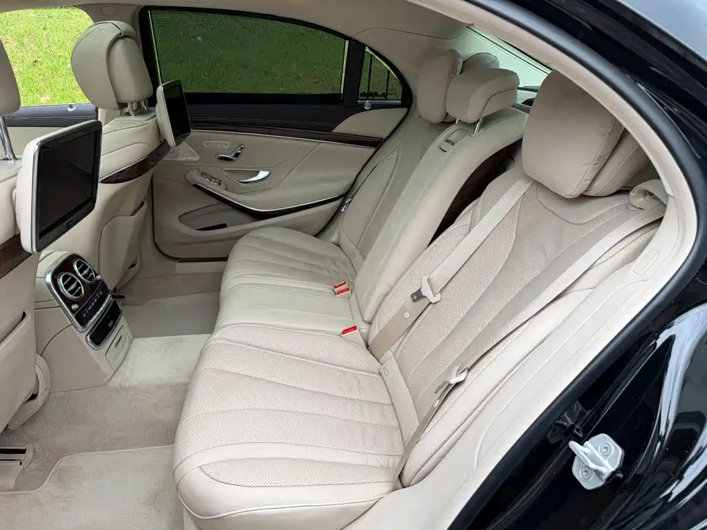 Mercedes-Benz S-Class — миниатюра 12