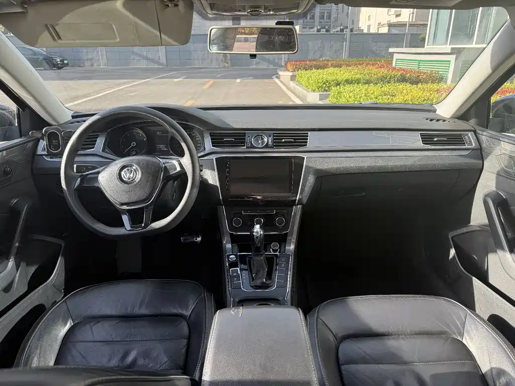 Volkswagen Passat 2013 1.8TSI DSG