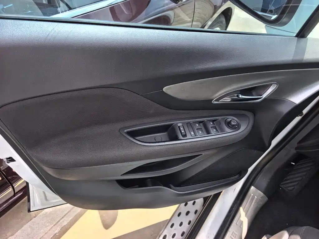 Buick Encore — миниатюра 6