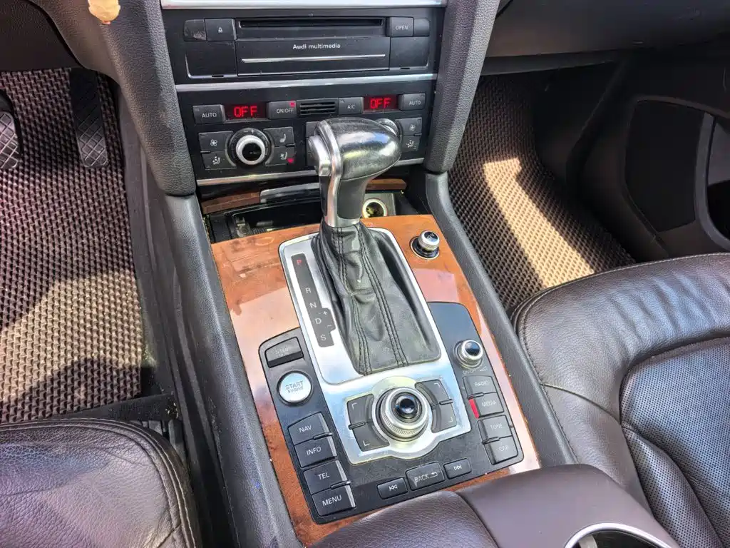 Audi Q7 — миниатюра 14