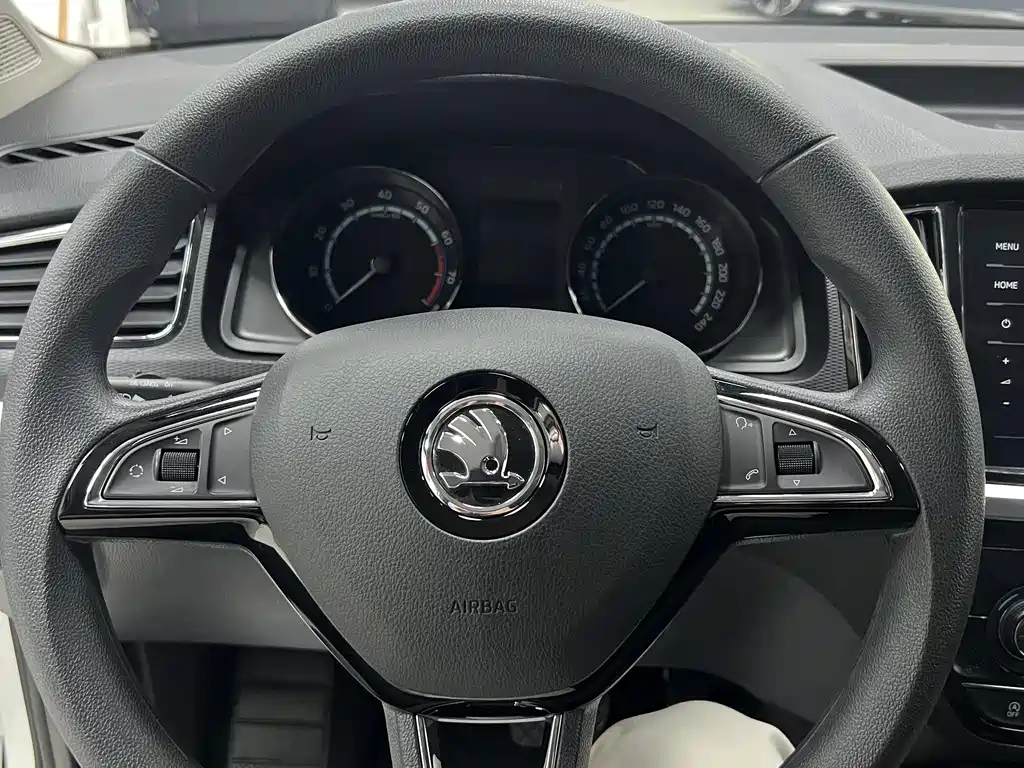 Skoda Kamiq 1.5L Auto Comfort Enjoy Edition, фото 13