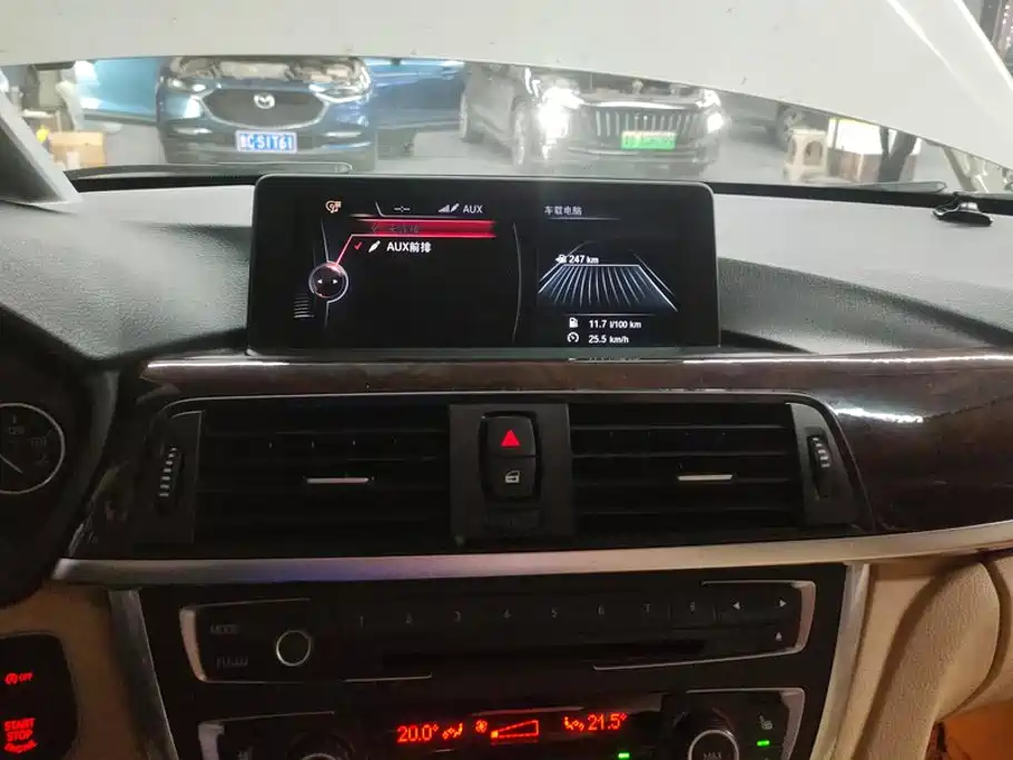 BMW 3 Series — миниатюра 13