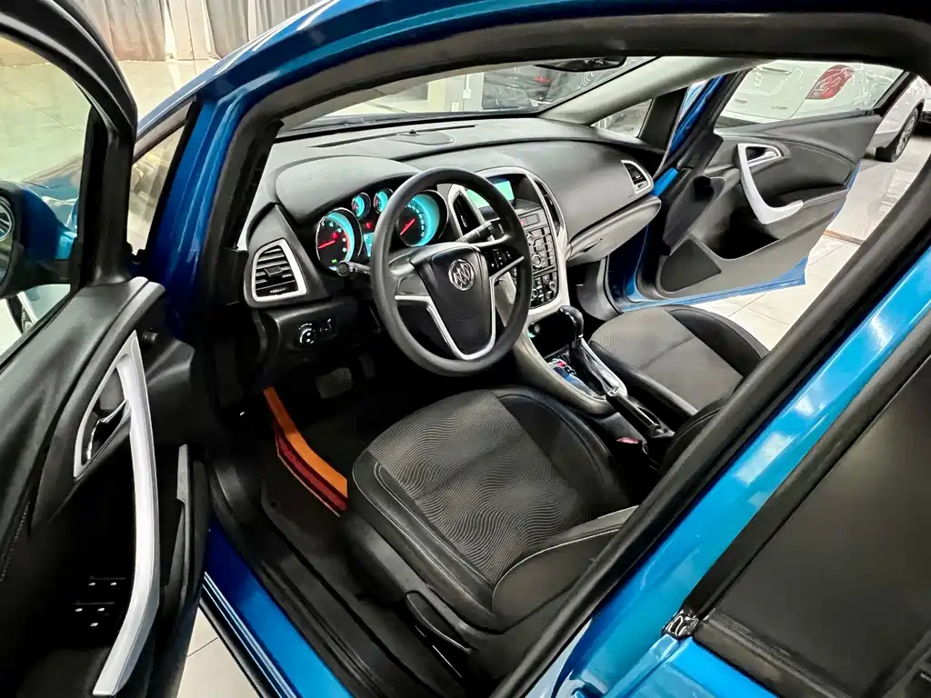 Buick Excelle — миниатюра 10