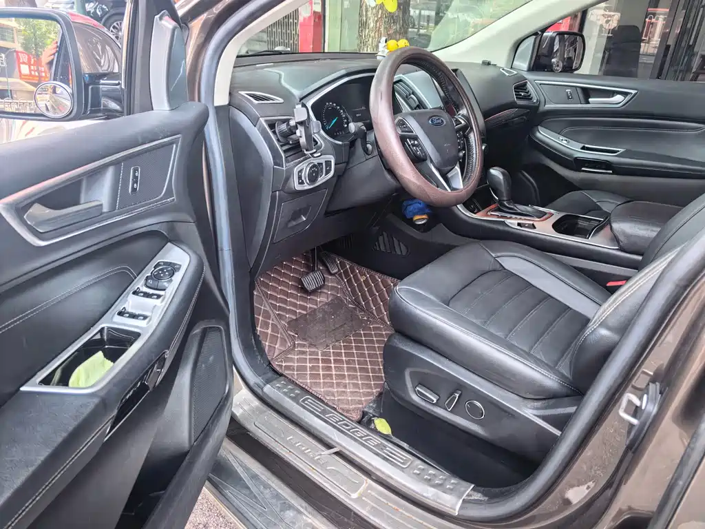 Ford Edge — миниатюра 3