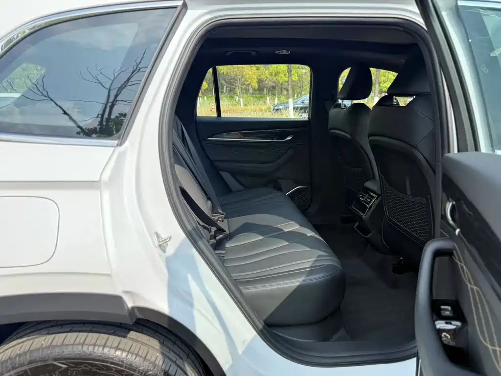 Geely Monjaro L 2024 2.0TD DCT EVO