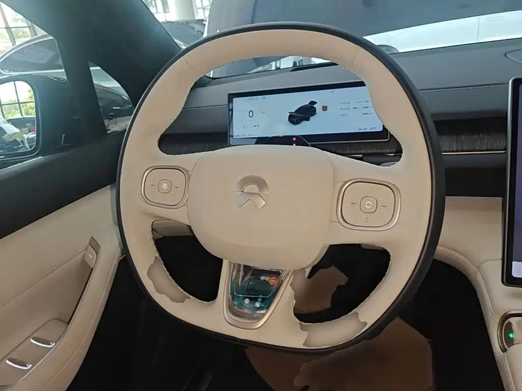 NIO ES6 — миниатюра 11