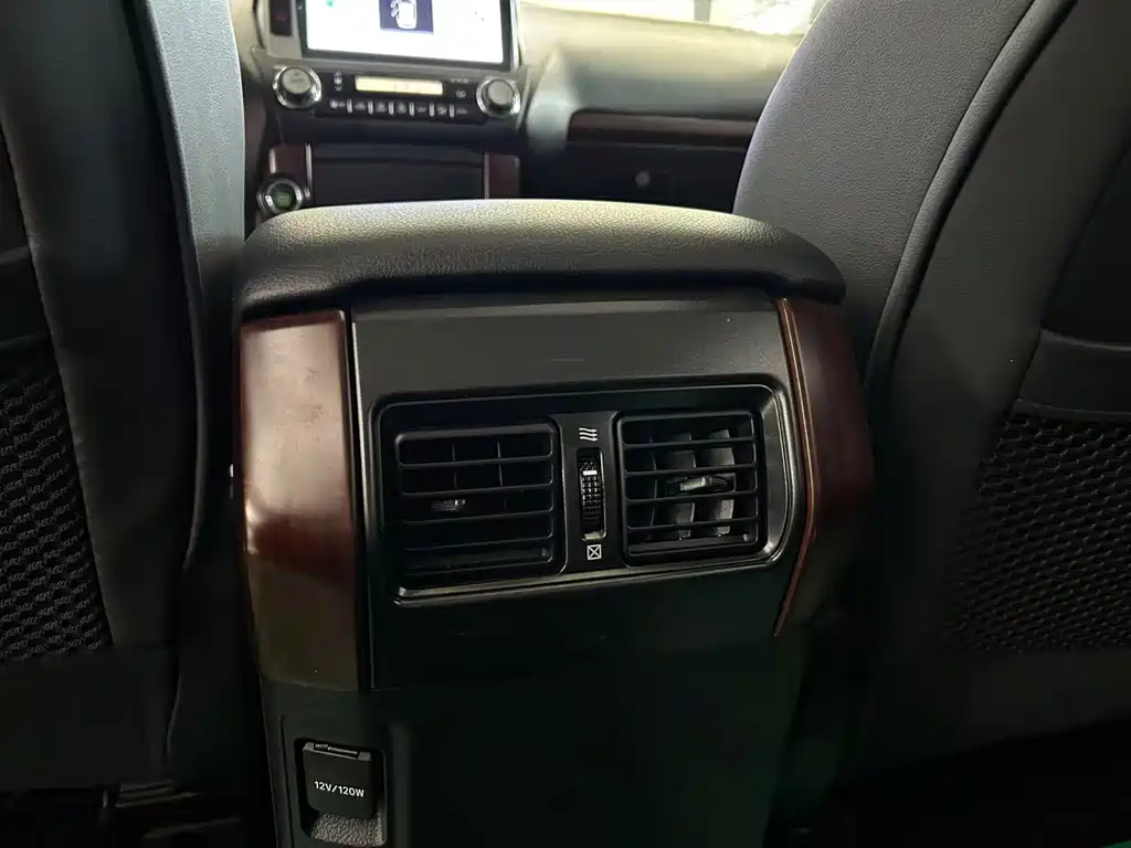 Toyota Prado — миниатюра 13