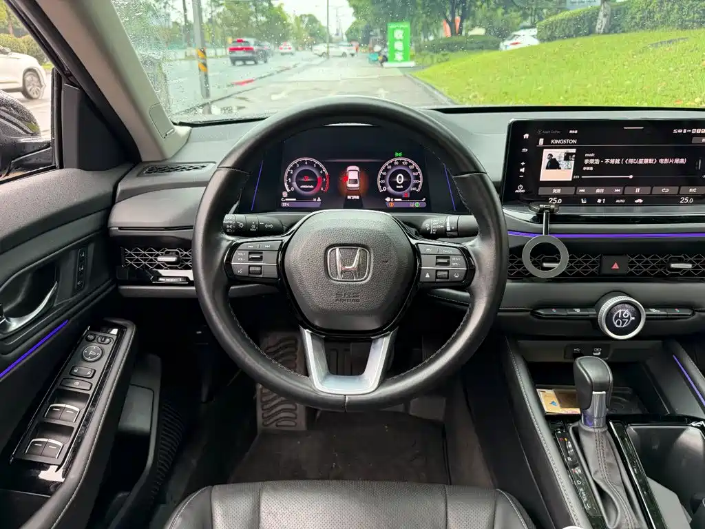 Honda Accord — миниатюра 14