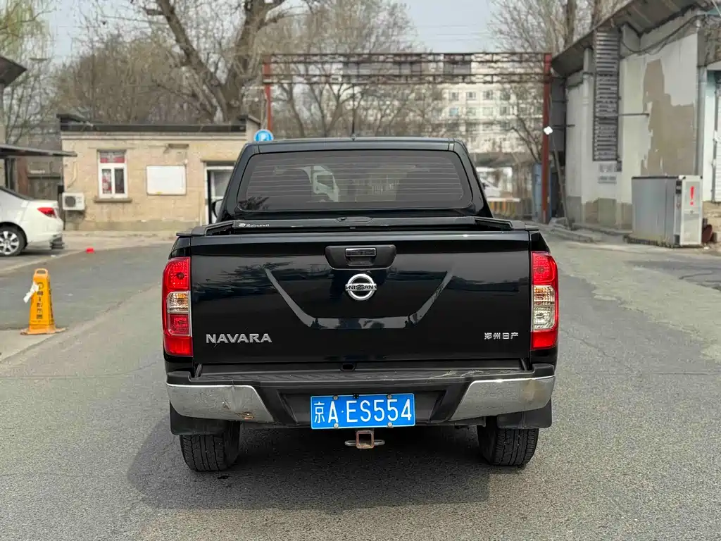 NISSAN NAVARRA