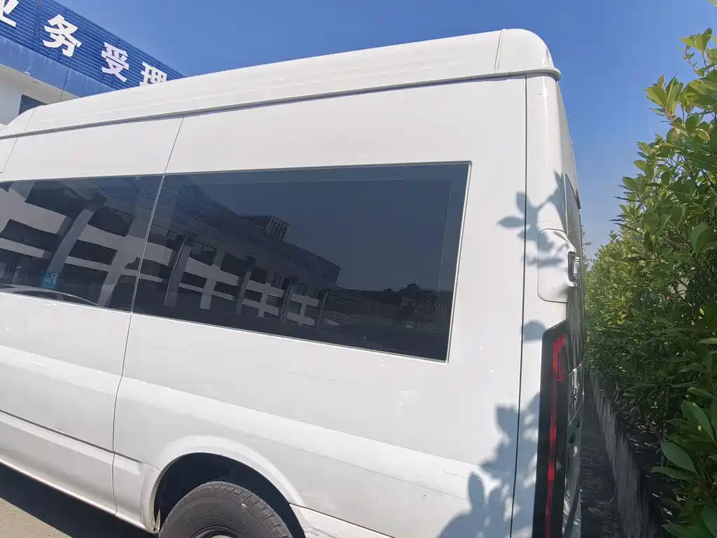 JMC JMC Fushun — миниатюра 6