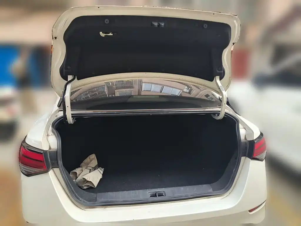 Nissan Sylphy — миниатюра 10