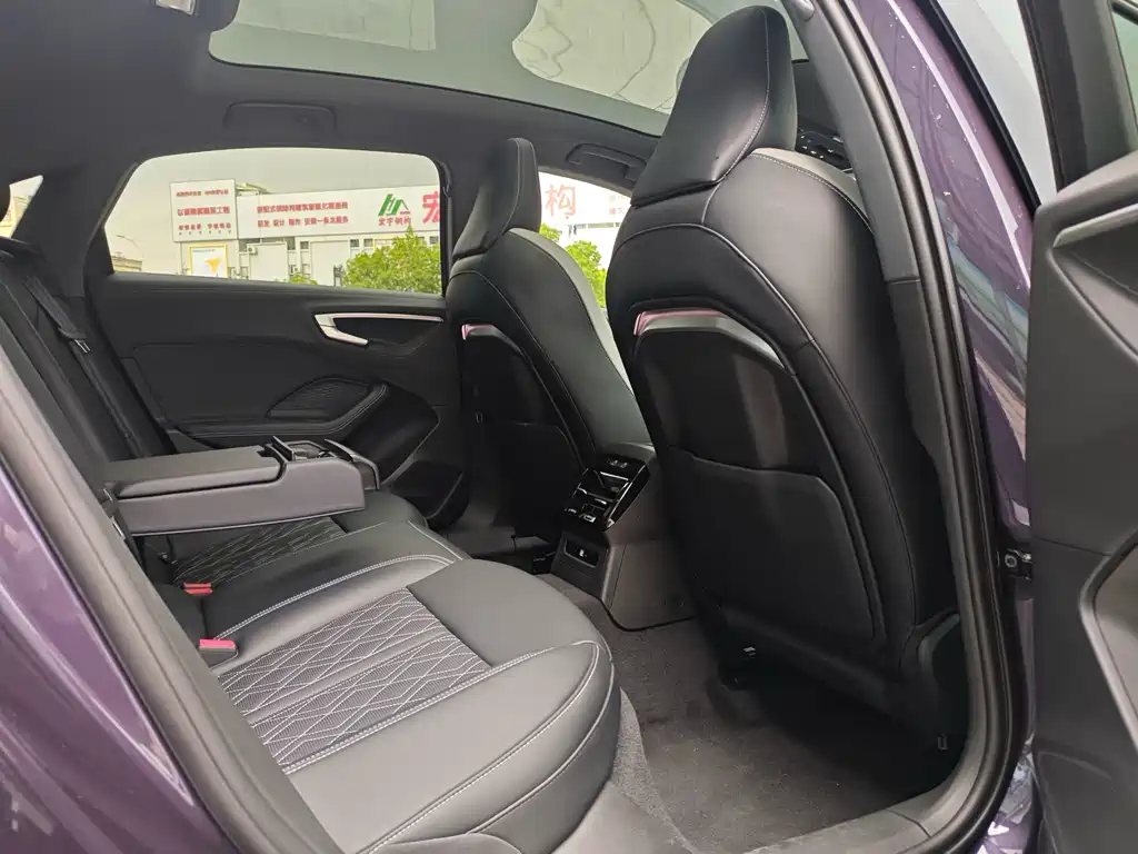 Audi A5L — миниатюра 20